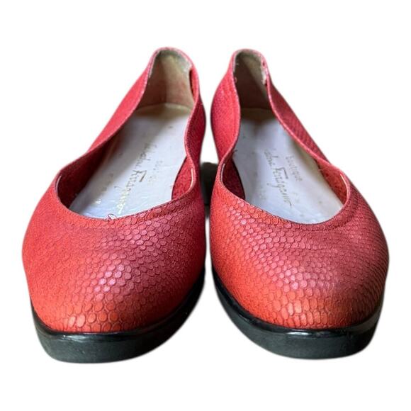 Salvatore Ferragamo Boutique Womens Ballet Flats Size 9.5 Narrow Red Almond Toe - Picture 2 of 9